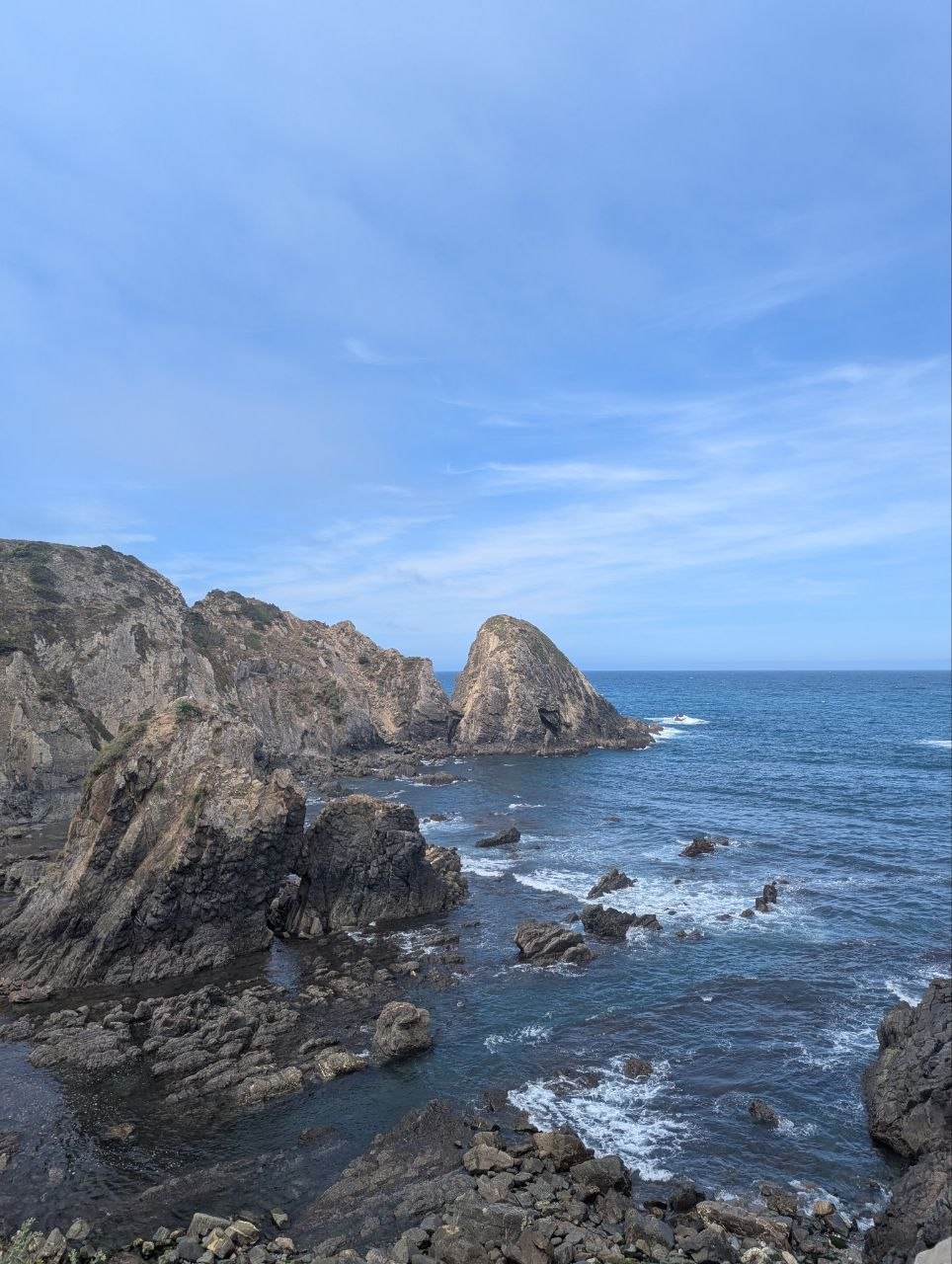 Rocky coastline along the Rota Vicentina trail